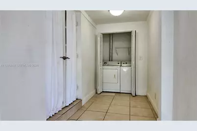 1021 N Victoria Park Rd #1, Fort Lauderdale, FL 33304 - Photo 10