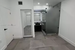 14240 S Biscayne River Rd, Miami, FL 33161 - Photo 4