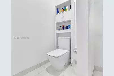 1045 NE 18th Ave #102, Fort Lauderdale, FL 33304 - Photo 26