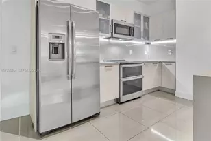 1045 NE 18th Ave, Fort Lauderdale, FL 33304 - Photo 12