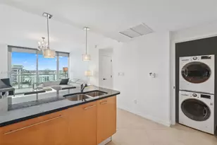 6799 Collins Ave, Miami Beach, FL 33141 - Photo 18