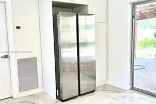 329 SW 3rd St, Boca Raton, FL 33432 - Photo 4