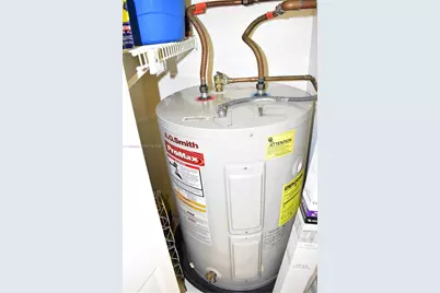 9881 Sunrise Lakes Blvd #207, Sunrise, FL 33322 - Photo 18