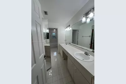 2817 NW 99th Ter, Sunrise, FL 33322 - Photo 36
