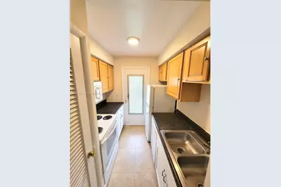 1431 S 14th Ave #114, Hollywood, FL 33020 - Photo 8