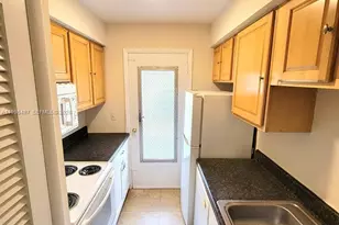 1431 S 14th Ave, Hollywood, FL 33020 - Photo 8
