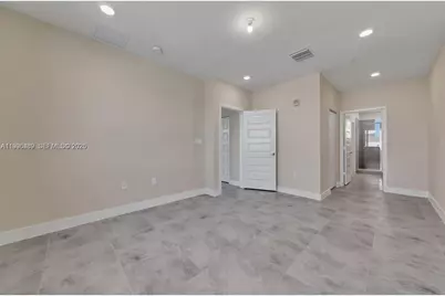 6420 NW 102nd Path #303, Doral, FL 33178 - Photo 6