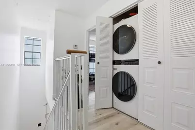 11719 NW 11th St, Pembroke Pines, FL 33026 - Photo 16