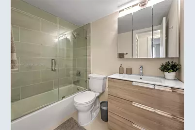 10185 Collins Ave #1206, Bal Harbour, FL 33154 - Photo 16