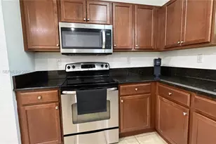 11605 NW 89th St, Doral, FL 33178 - Photo 6