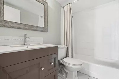 8233 Harding Ave #504, Miami Beach, FL 33141 - Photo 16