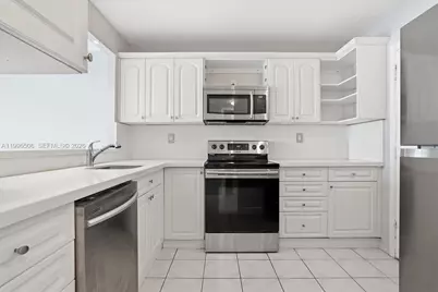 8233 Harding Ave #504, Miami Beach, FL 33141 - Photo 8