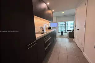 227 NE 2nd St, Miami, FL 33132 - Photo 18