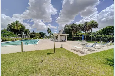 2703 Nassau Bnd #E2, Coconut Creek, FL 33066 - Photo 14