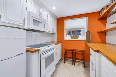 2300 SW 22nd Ave #109, Delray Beach, FL 33445 - Photo 18