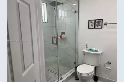 7211 NW 174th Ter #101, Hialeah, FL 33015 - Photo 10