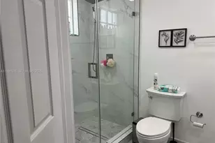 7211 NW 174th Terrace, Hialeah, FL 33015 - Photo 10