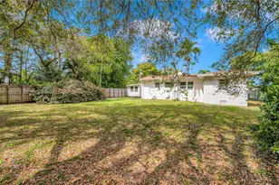 1280 NE 115th St, Miami, FL 33161 - Photo 4