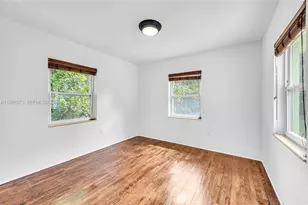 1280 NE 115th St, Miami, FL 33161 - Photo 12