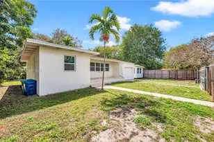 1280 NE 115th St, Miami, FL 33161 - Photo 2