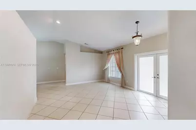 18821 SW 297th St, Homestead, FL 33030 - Photo 8