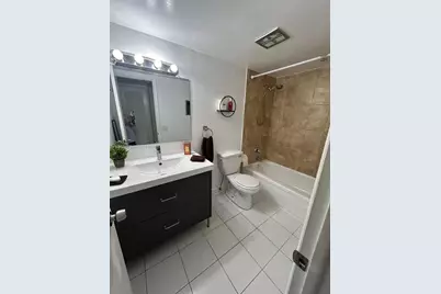 [Address not provided], Hallandale Beach, FL 33009 - Photo 8