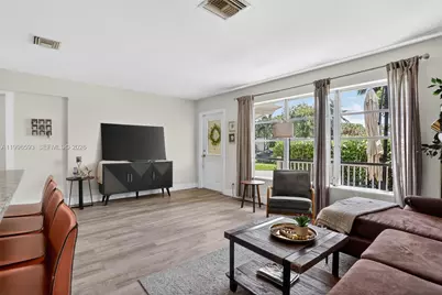 1357 SW 4th Ter, Pompano Beach, FL 33060 - Photo 8