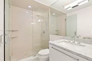 1000 Venetian Way, Miami, FL 33139 - Photo 24