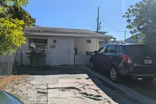 2116 Monroe Terrace, Hollywood, FL 33020 - Photo 38