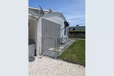 2116 Monroe Ter, Hollywood, FL 33020 - Photo 42
