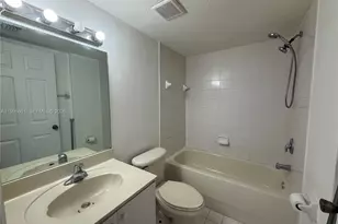 22901 SW 88th Pl, Cutler Bay, FL 33190 - Photo 10