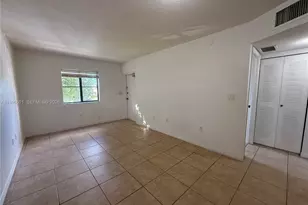 22901 SW 88th Pl, Cutler Bay, FL 33190 - Photo 4