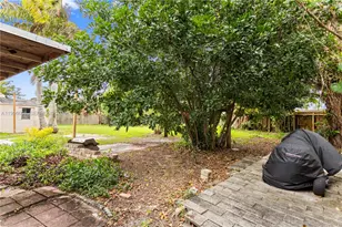 7690 SW 7th Ct, North Lauderdale, FL 33068 - Photo 34