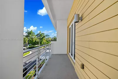 9830 NW 74th Ter, Doral, FL 33178 - Photo 18