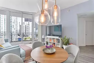 350 NE 24th St, Miami, FL 33137 - Photo 10