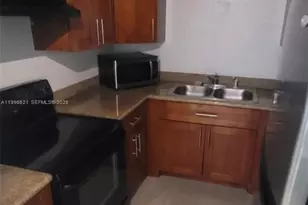 1805 W 56th St, Hialeah, FL 33012 - Photo 6