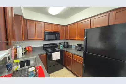 7610 Westwood Dr #109, Tamarac, FL 33321 - Photo 4