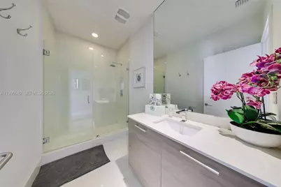 1300 S Miami Ave #PH5110, Miami, FL 33130 - Photo 8