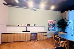 121 NE 5th St, Miami, FL 33132 - Photo 48