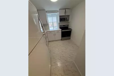 17560 Atlantic Blvd #302, Sunny Isles Beach, FL 33160 - Photo 14
