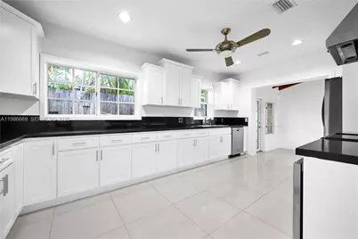 3040 Lucaya St, Miami, FL 33133 - Photo 24