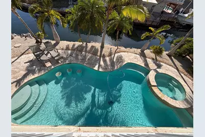 201 Wildwood Cir, Key Largo, FL 33037 - Photo 1