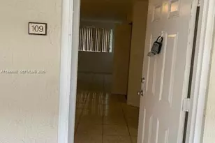 6195 NW 186th St, Hialeah, FL 33015 - Photo 2