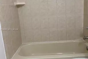 6195 NW 186th St, Hialeah, FL 33015 - Photo 10