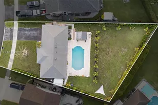 12811 SW 9th Pl, Davie, FL 33325 - Photo 8