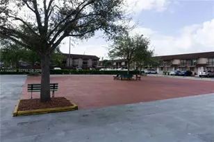 1911 SW 107th Ave, Miami, FL 33165 - Photo 16