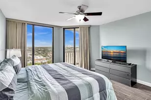 2000 Island Blvd, Aventura, FL 33160 - Photo 12