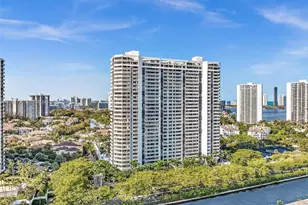 2000 Island Blvd, Aventura, FL 33160 - Photo 28