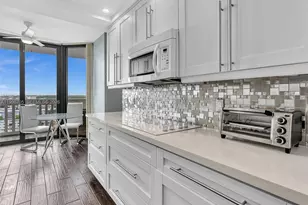 2000 Island Blvd, Aventura, FL 33160 - Photo 10