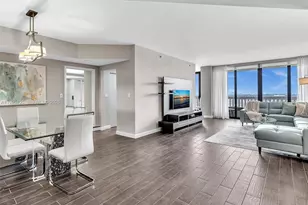 2000 Island Blvd, Aventura, FL 33160 - Photo 2